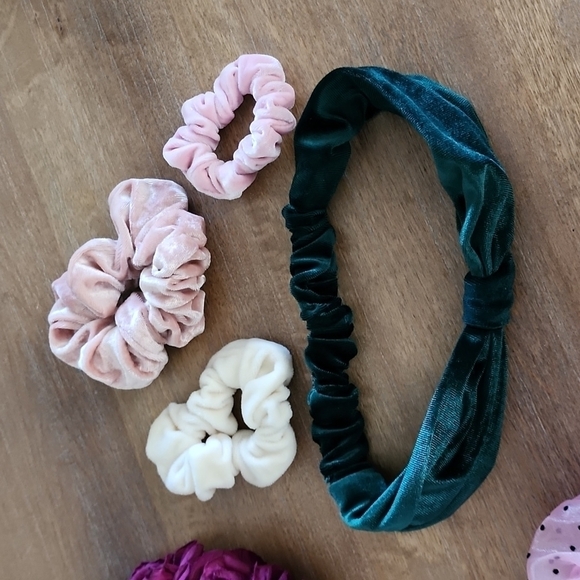 bundle of 11 hair accessories - Picture 2 of 6